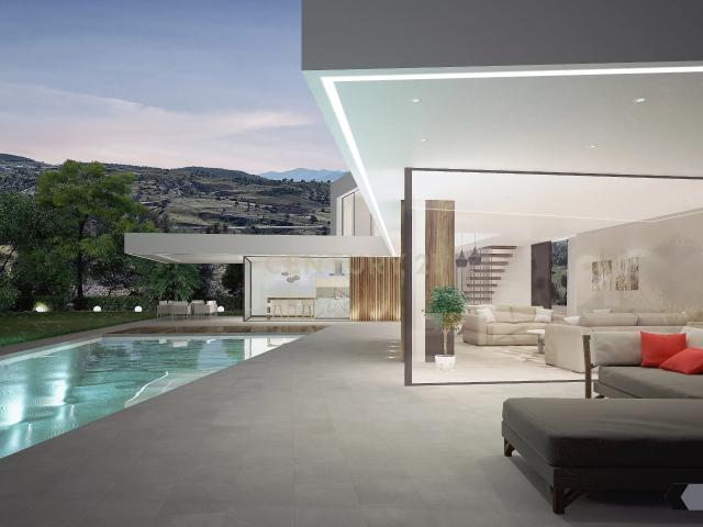 SE VENDE LA MAJESTUOSA VILLA MEDITERRANEA EN BENALMADENA COSTA