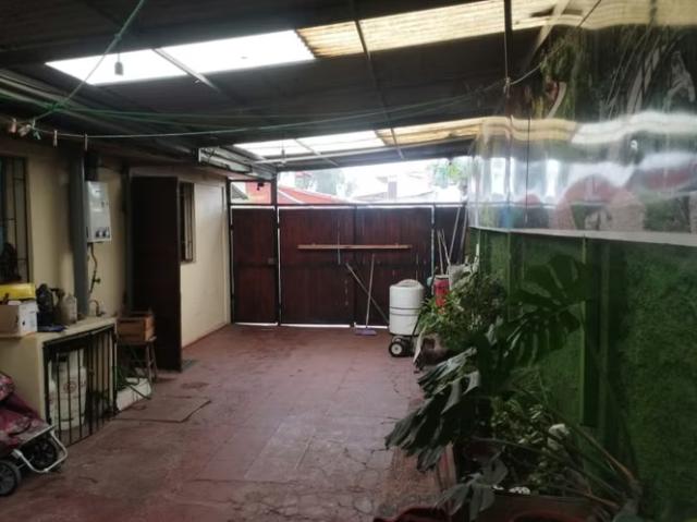 Se vende linda casa de tres dormitorios 1 baño y depto. INTE | 3 dormitorios por 3250.00 en Pudahuel