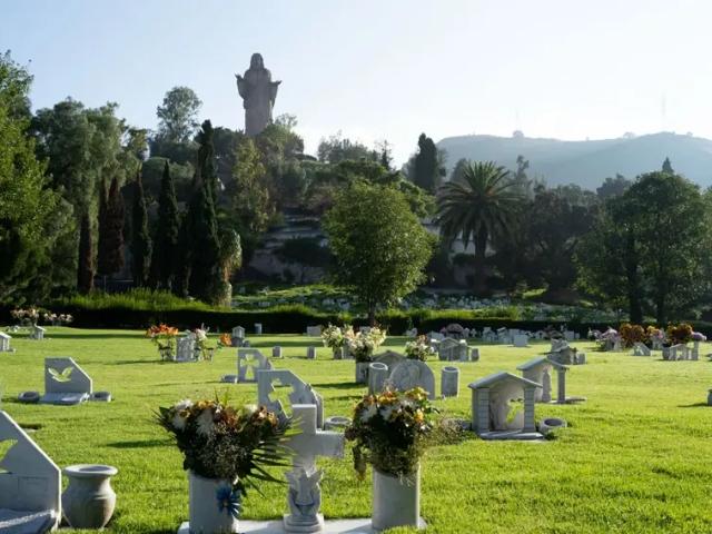 SE VENDE Lote funerario perpetuidad en Jardines del Recuerdo, Tlalnepantla Edo. de México