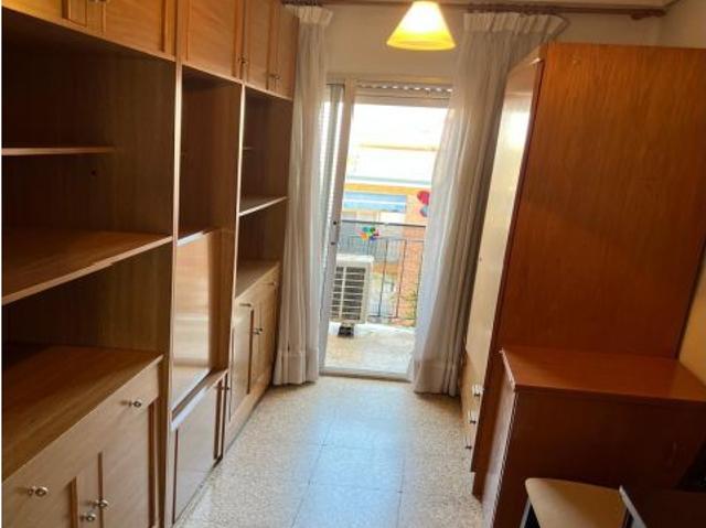 SE VENDE MAGNIFICO PISO EN UNA DE LAS MEJORES ZONAS DE NOU MOLES