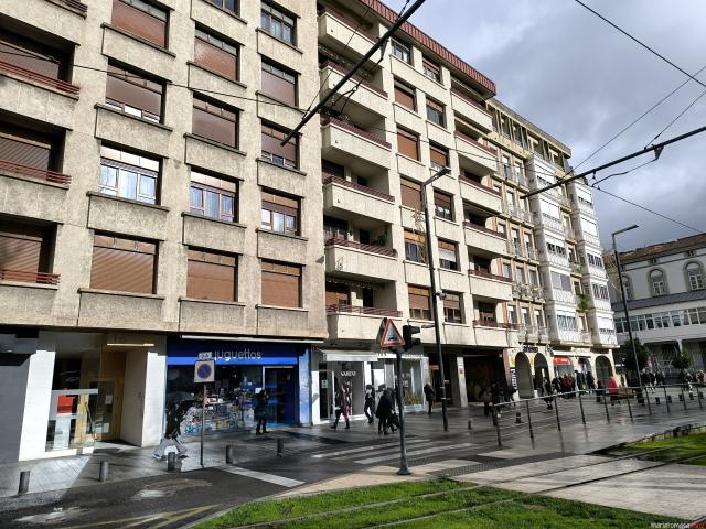 Se vende magnifica vivienda en la calle Magdalena con garaje
