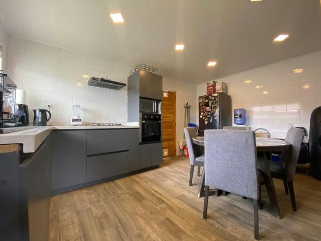 Se vende moderna casa a pasos de todo centro de Limache | 3 dormitorios por 8500.00 en Chile