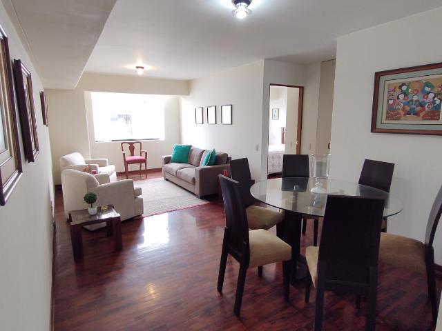 Se vende o alquila departamento amoblado y equipado en Miraflores, buena ubicación
