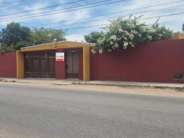 Se vende o renta casa con excelente ubicación en Tizimín