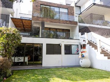 Se vende o renta casa en Bosque Real