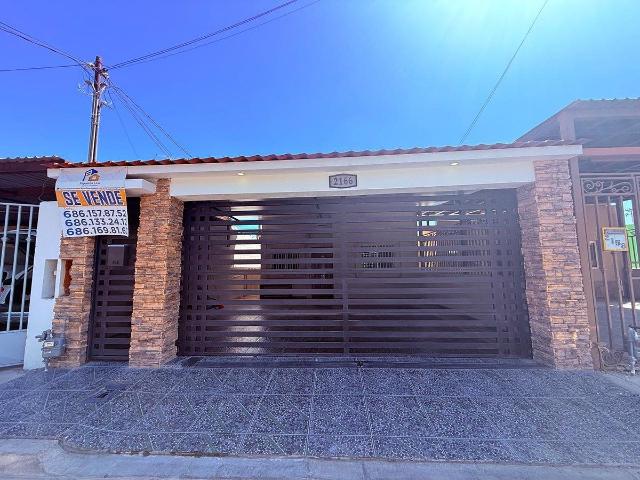 ¡SE VENDE O RENTA CASA EN FRACC. CORONADO MEXICALI, B.C. !