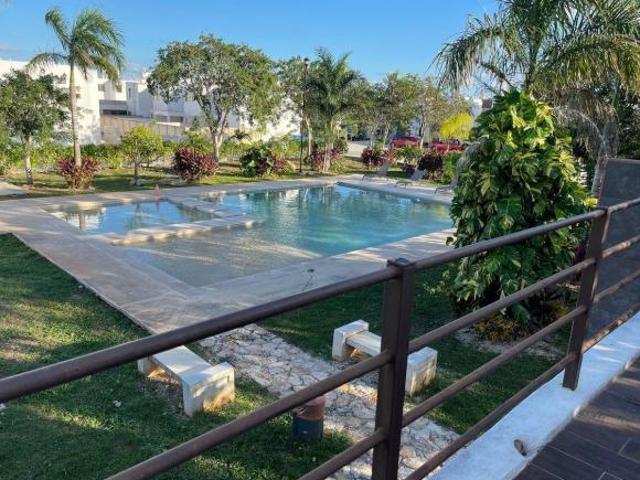 SE VENDE O RENTA CASA EN PRIVADA CON AMENIDADES AL NORTE DE LA CIUDAD