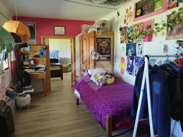 SE VENDE, parcela orilla camino 4 instaciones independiente | 6 dormitorios por 10700.00 en Peñaflor