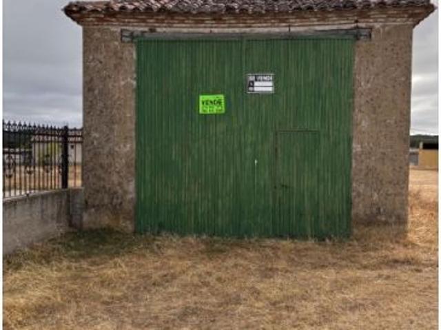 Se vende parcela en Poza de la Vega