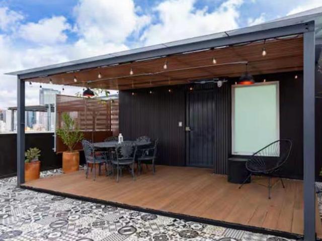 Se vende PH remodelado, amueblado y equipado