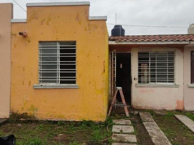Se vende Pie de casa, se entrega remodelado. FRACCIONAMIENTO HACIENDA DE LOS EUCALIPTOS, TLAJOMULCO