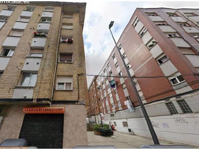 SE VENDE piso OKUPA en C Calle Ampurdan 17 de Gijón