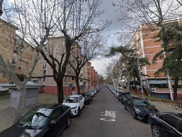 SE VENDE piso OKUPA en C CALLE PRIEGO DE CORDOBA