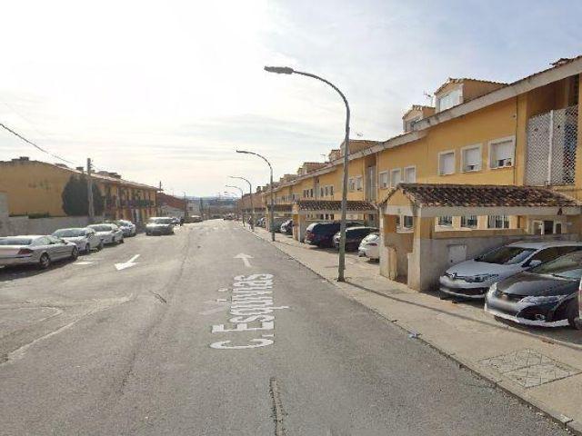 SE VENDE piso OKUPA en C Esquivias 3 de Yeles