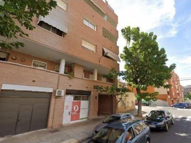 SE VENDE piso OKUPA en C FONTANET 19 de Lleida