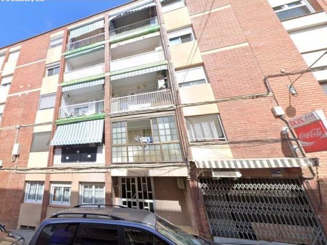 Se vende piso OKUPA en Calle Benet Margarit 18 de Olesa de Montserrat Barcelona