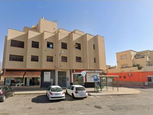 Se vende piso OKUPA en Ejido Almería