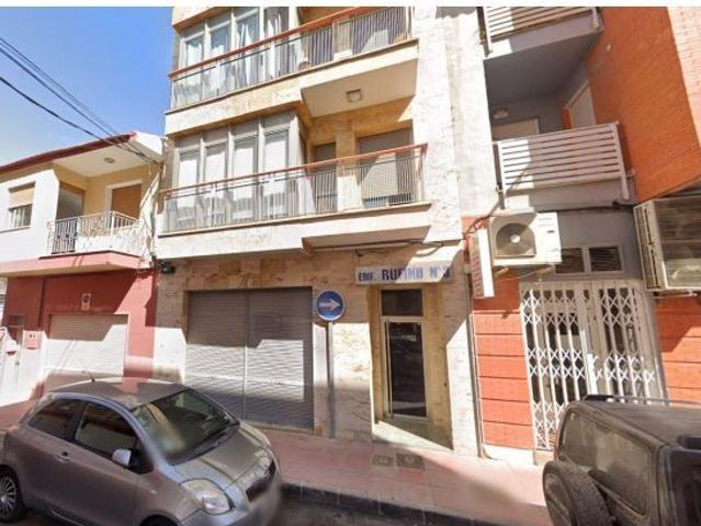 Se vende piso OKUPA en Santomera Murcia