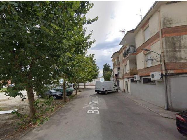 Se vende piso OKUPA en Talayuela Cáceres