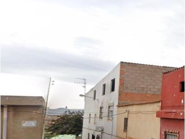 Se vende piso OKUPA en Tramontana de Onda Castellón