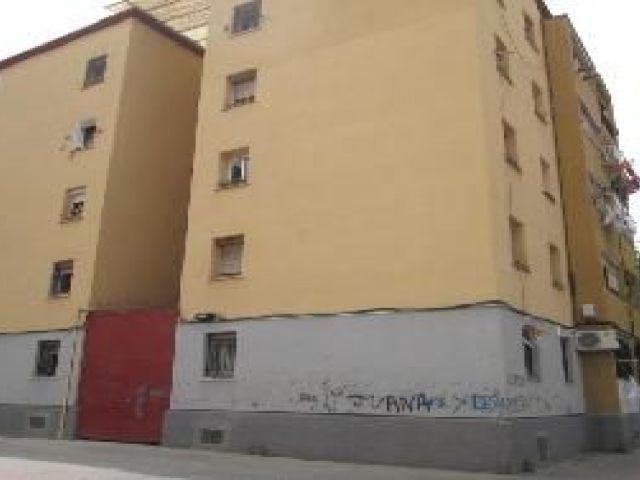 Se vende Piso OKUPADO en Cáceres 14 de Badalona, Barcelona