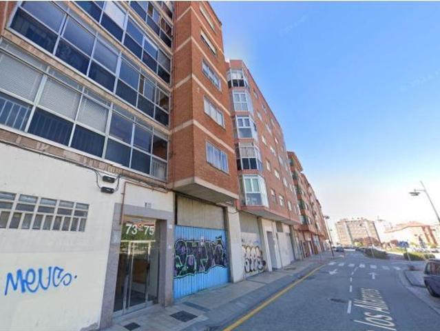 Se vende piso OKUPADO en Calle Alfareros Nº 73 Burgos Burgos