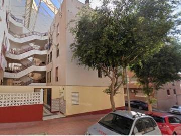 Se vende piso OKUPADO en Calle Damaso Alonso 44 de Almería, Almería