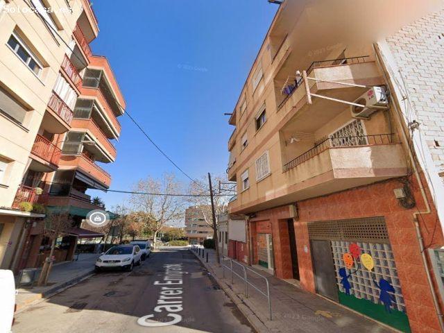 Se vende piso OKUPADO en Calle Emigrant De L Nº 7 Hospitalet de Llobregat L Barcelona