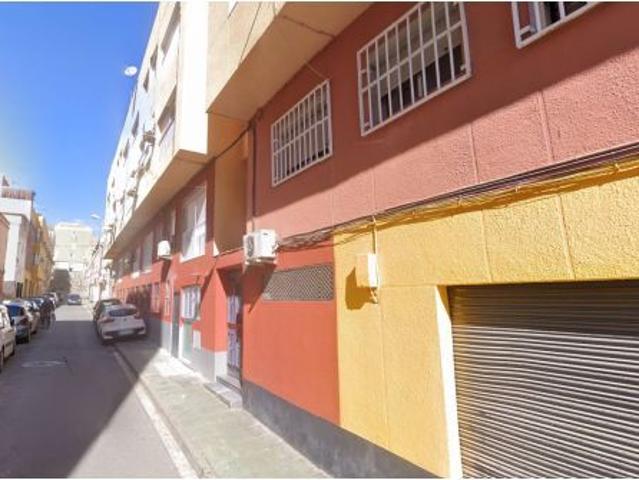 Se vende Piso OKUPADO en Calle Lastre 2 Almería, Almería