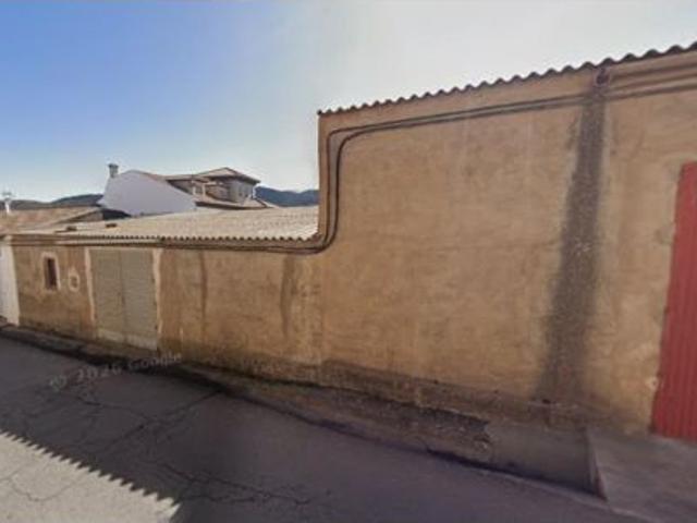 Se vende piso OKUPADO en Calle Marquesado 20 de Dólar, Granada