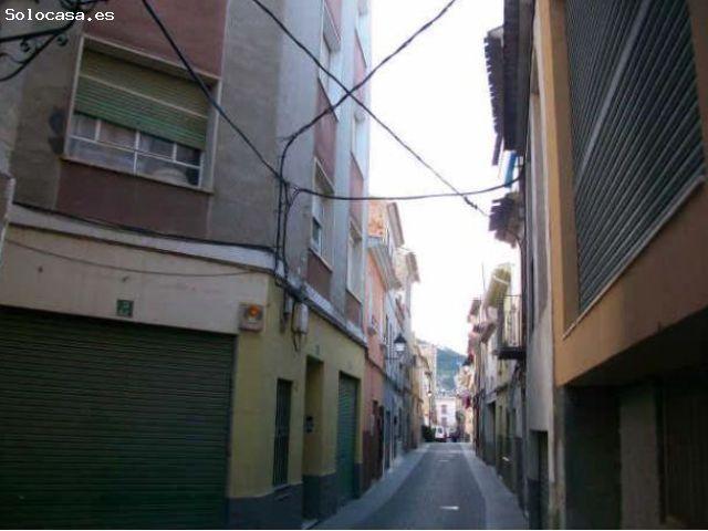 Se vende Piso OKUPADO en Calle Nueva 5 Cieza, Murcia