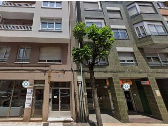Se vende piso OKUPADO en Calle Ricardo Montes 28 de Oviedo, Asturias
