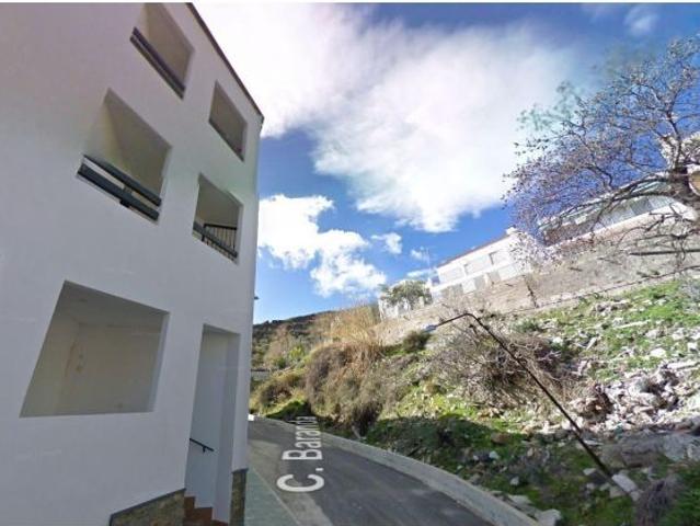 Se vende piso OKUPADO en Paterna del Río Almería
