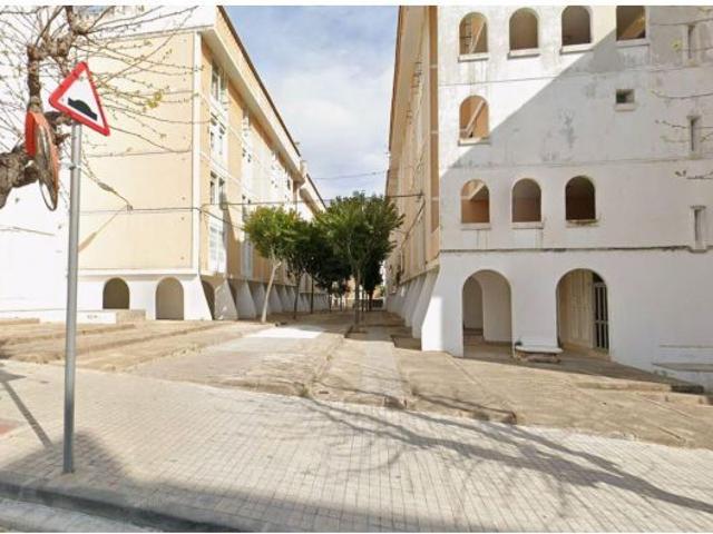 SE VENDE PISO OKUPADO EN Plaza Juan Ramon Jimenez 12 Nº 12 Constantí Tarragona