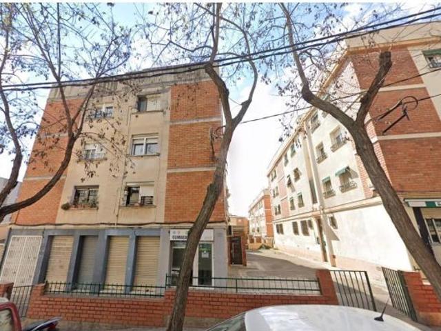 Se vende piso ALQUILADO en Calle Hedilla de Barcelona Barcelona