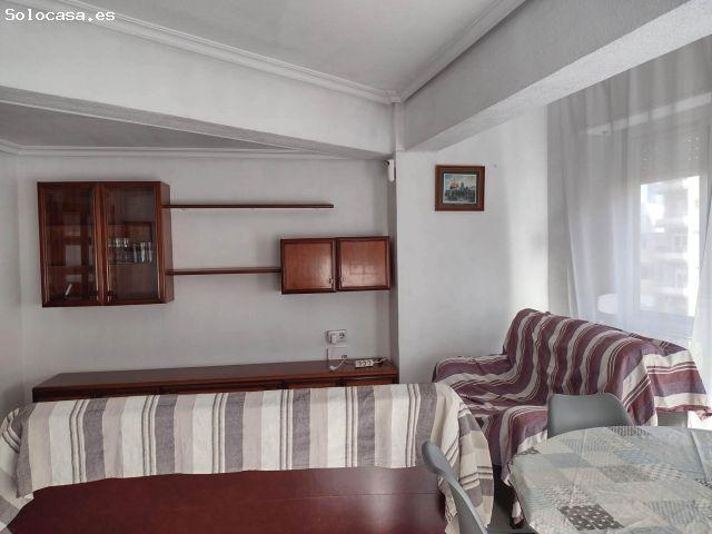 ¡Se vende piso amplio de 4 dormitorios con ascensor!