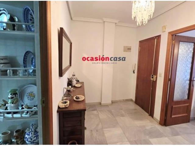 SE VENDE PISO CÉNTRICO