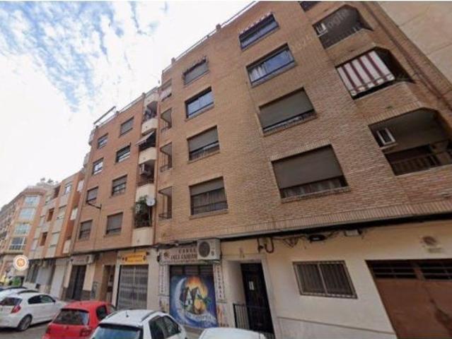 Se vende piso CESIÓN DE REMATE en C/ Francesc Oliver Batlle 16 de Alzira Valencia