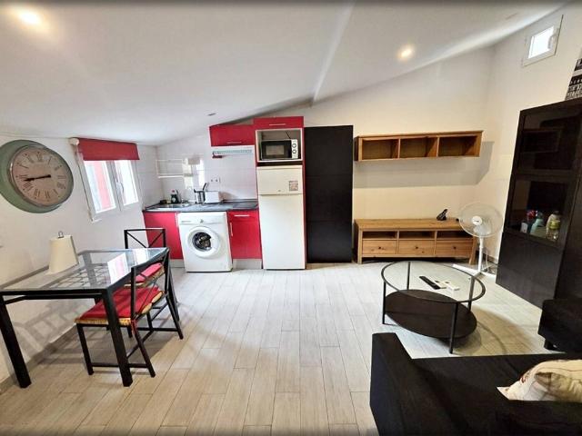 Se Vende Piso coqueto en Lavapies 35m
