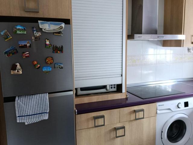 SE VENDE PISO DE TRES HABITACIONES AL LADO DE LA PLAYA