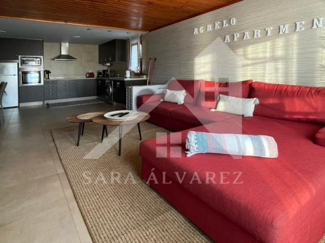 SE ALQUILA PISO DE TRES HABITACIONES, DE SEPTIEMBRE A JUNIO, EN PRIMERA LÍNEA DE LA PLAYA DE AGRELO EN LA ZONA DE BUEU