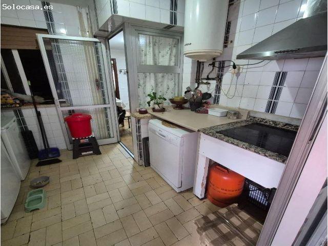SE VENDE PISO DE 4 HABITACIONES, 2 BAÑOS Y DOS COCINAS EN EL CENTRO DE LA VALL DUIXO MUY ECONOMICO