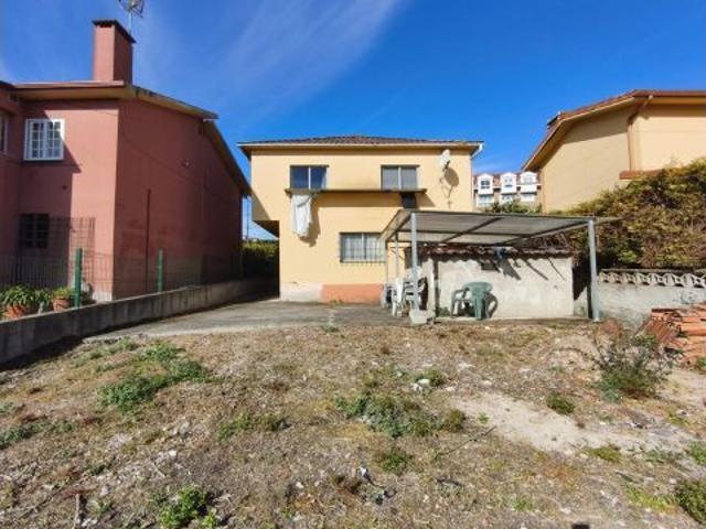 Se vende piso en A Barcala