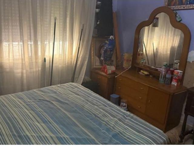 Se vende piso en C/ Garcia Gutiérrez Alicante, zona Carolinas