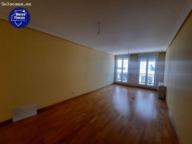 ? SE VENDE PISO EN EL CENTRO DE PONFERRADA ?