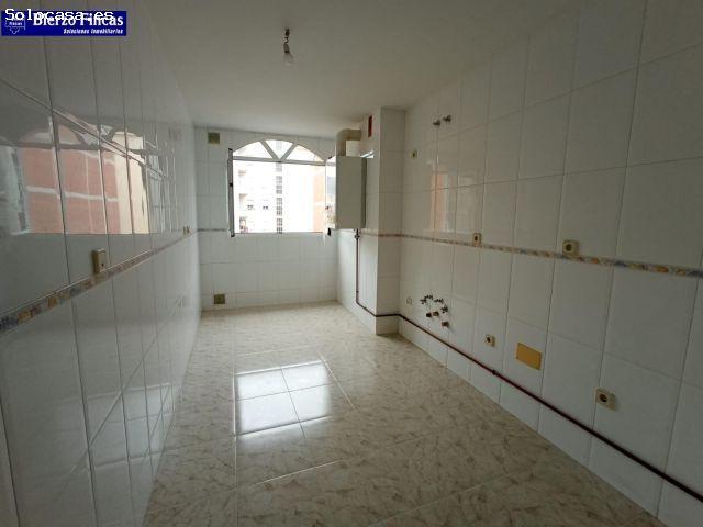 SE VENDE PISO EN EL CENTRO DE PONFERRADA