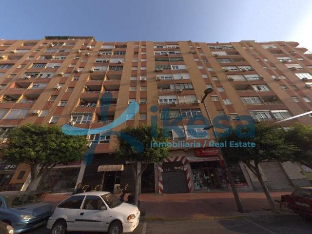Se vende Piso en la localidad de Almería