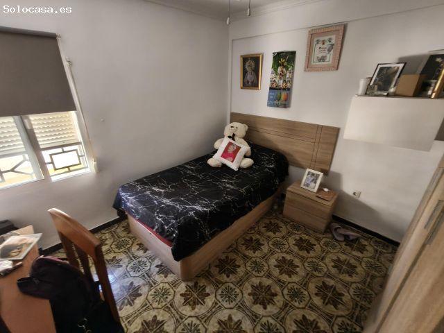 SE VENDE PISO EN PUERTO REAL, ZONA SAN ELOY