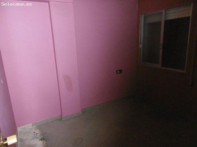 Se vende piso en Roquetes con plaza de párquing