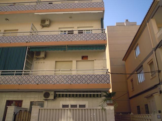 SE VENDE PISO EN SEGUNDA LINEA DEL MAR. EN MIRAMAR
